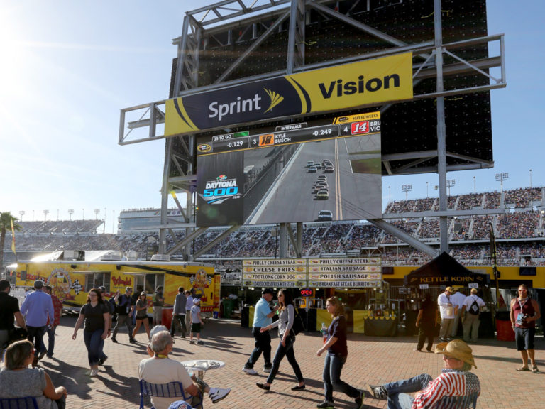 Daytona Fanzone Daytona Fan Experience, Daytona Pit PassSports